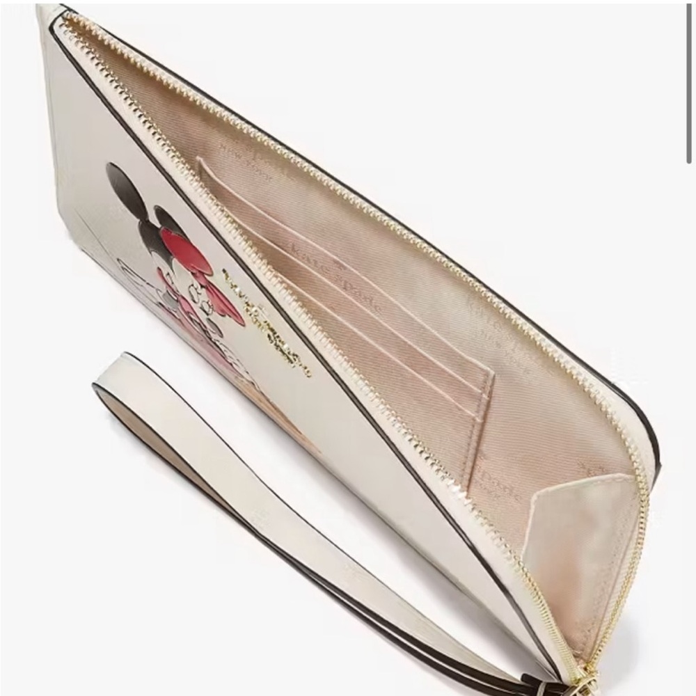 Kate Spade White Wristlet with Minnie Mouse Design - Picture 4 of 6